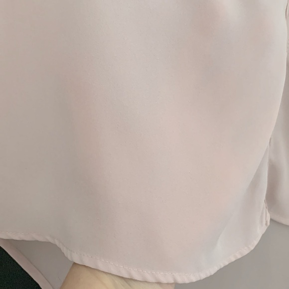 Philosophy Sheer Pink/Mauve, Cap Sleeve, V-Neck Blouse. High/Low. Size Medium - Picture 11 of 11